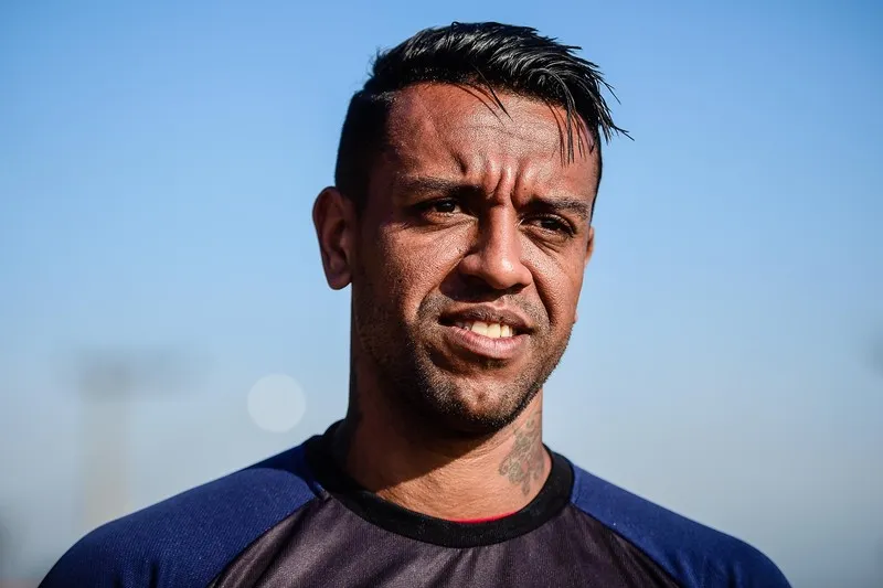 Clube contrata Sidão mas, a princípio, ele será reserva de Helton