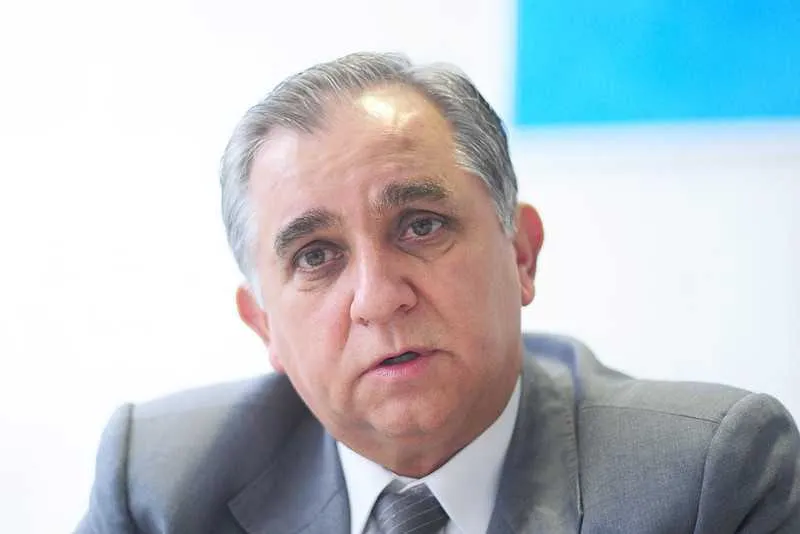  O deputado Izalci Lucas (PSDB-DF) é o presidente da comissão
