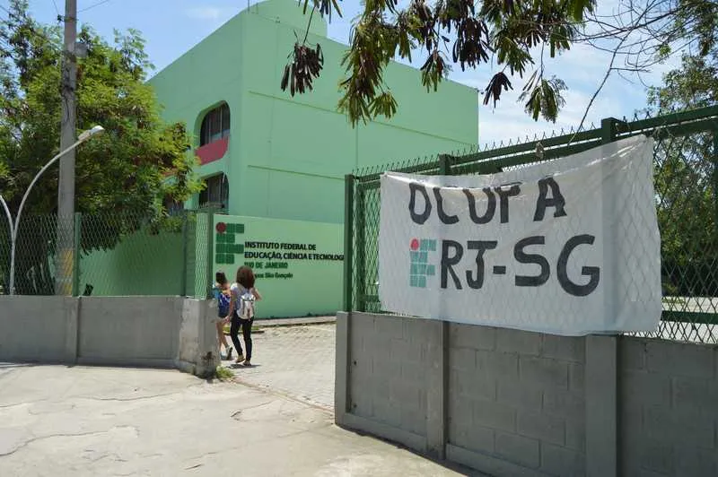 IFRJ-SG, em Neves, está ocupado pelos alunos desde o final de outrubro, contra a aprovação da PEC 55