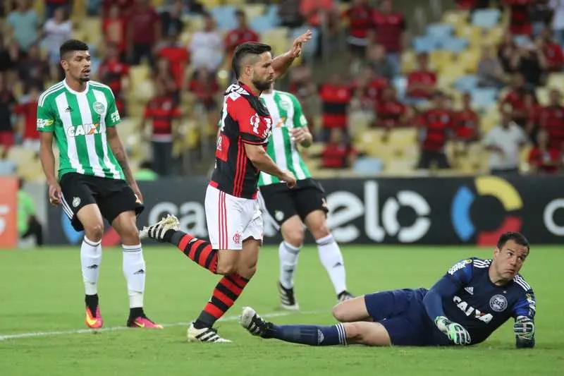 Rubro-Negro abriu vantagem de dois gols, com Gabriel e Diego, mas cedeu empate ao “Coxa”