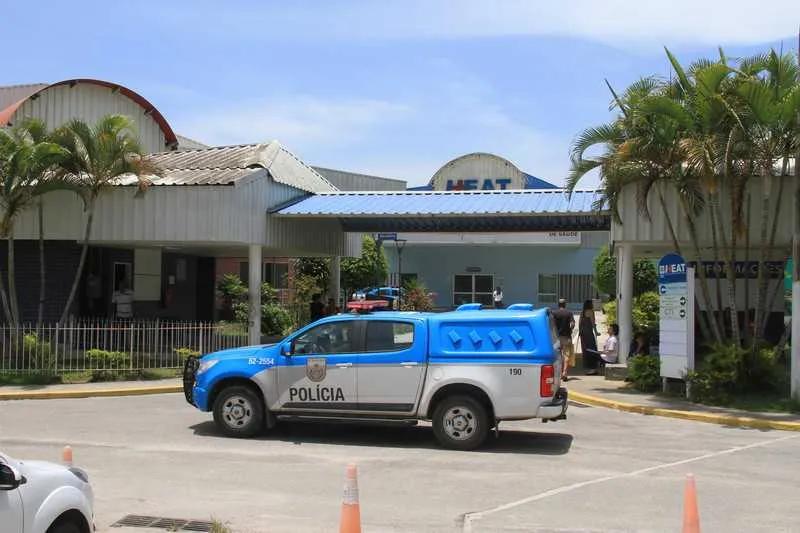 Militar está internado em estado grave no Alberto Torres