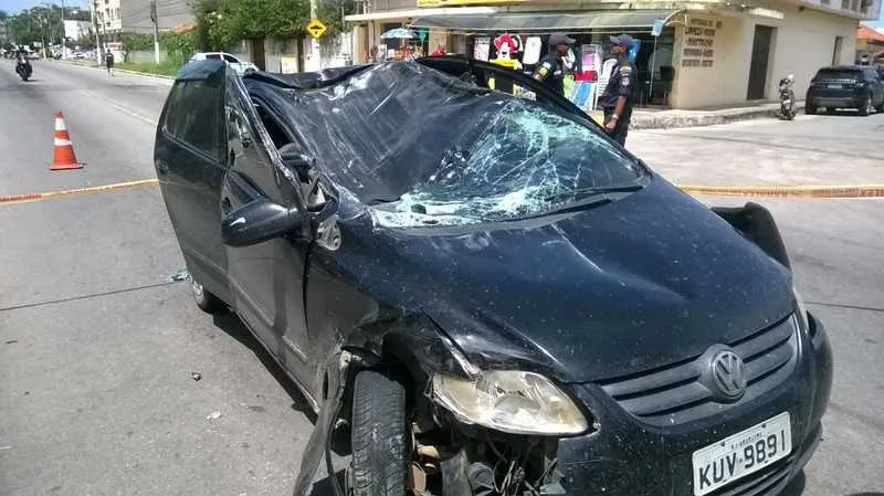 O Fox preto usado pelos criminosos havia sido roubado no bairro Rio da Areia, em Saquarema