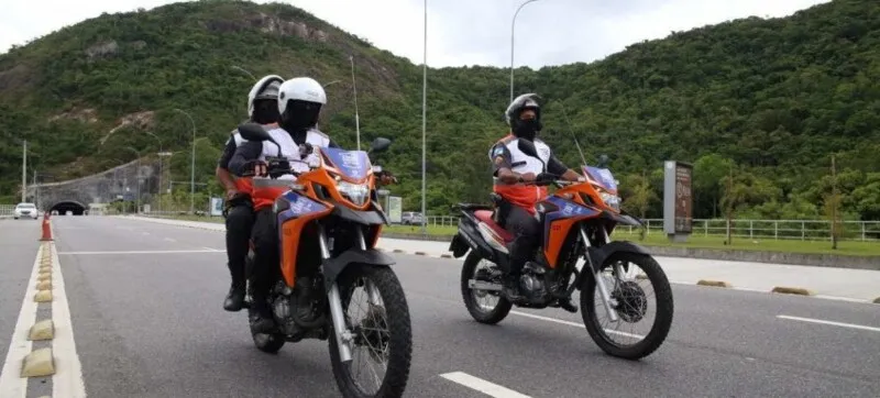Agentes do Niterói Presente estiveram no local para auxiliarem no trânsito