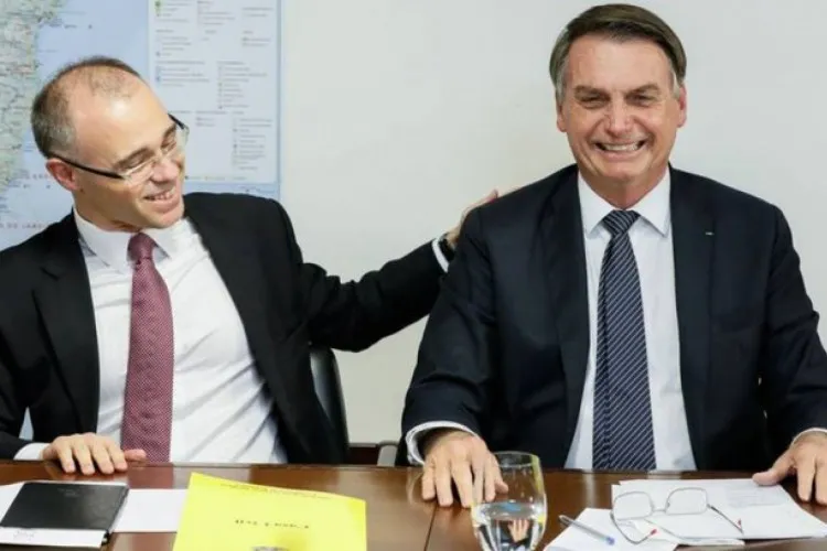 Bolsonaro quer indicar um evangélico para o STF