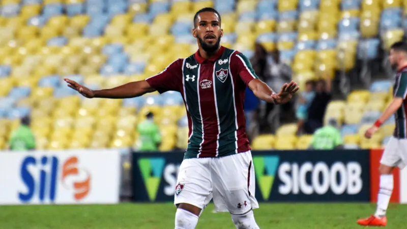 Vasco pode ser o segundo clube carioca da carreira de Everaldo