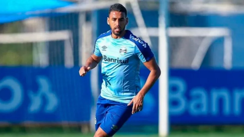 Michel jogou pelo Fortaleza na última temporada, emprestado pelo Grêmio