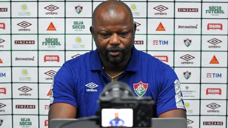 Na coletiva, Marcão exaltou o elenco do Fluminense