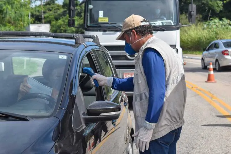 Medida é na tentativa de frear a Covid