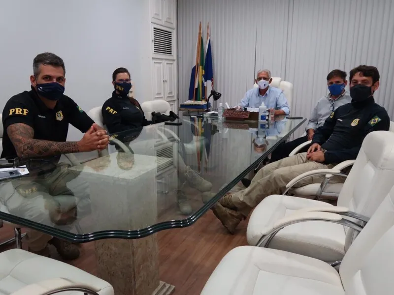 Reunião ocorreu na tarde desta quinta-feira (29)