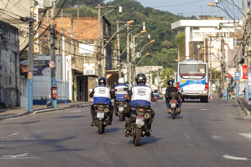 Agentes cumpriram mandados de prisão, capturas de foragidos e prisões em flagrantes
