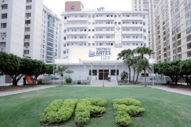 Crise orçamentária atinge as universidades públicas