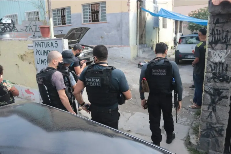 Imagem ilustrativa da imagem Bandidos executam dois homens no Fonseca, em Niterói