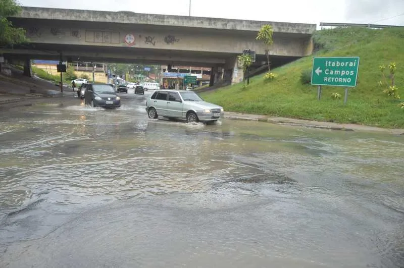 Imagem ilustrativa da imagem Defesa Civil emite alerta de chuva e frente fria até domingo (7)