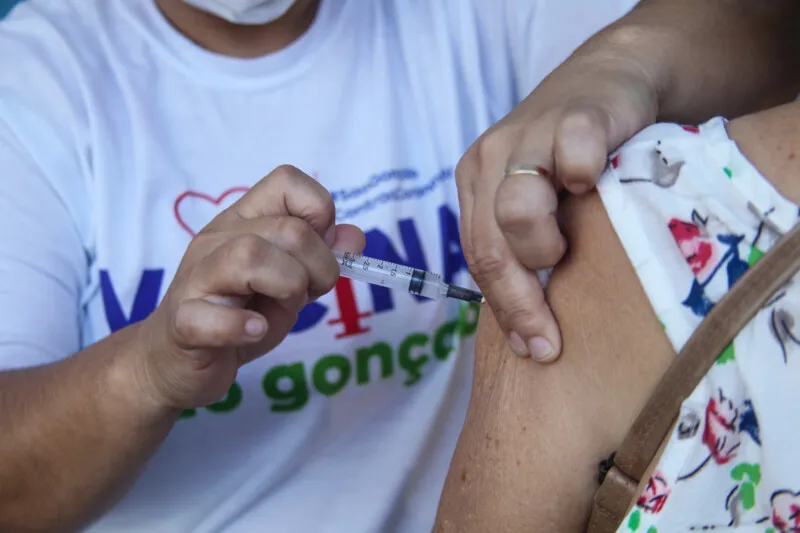 Prefeitura não vai reduzir intervalo entre a aplicação das doses