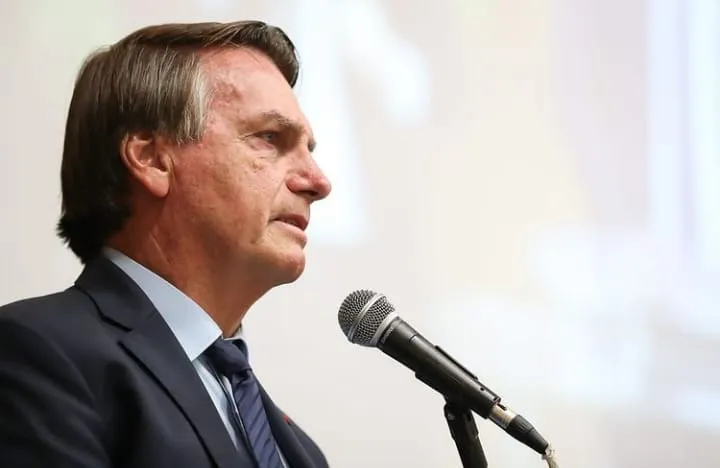 Bolsonaro confirma volta do benefício.