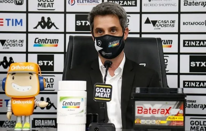 Eduardo Freeland na coletiva de imprensa