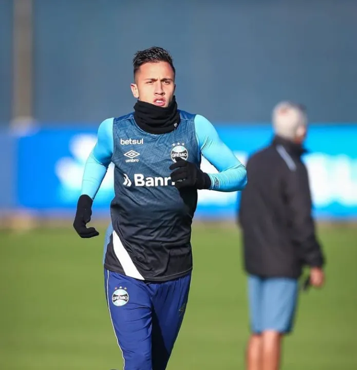 Contrato do jogador com o Alvinegro vai até dezembro de 2021.