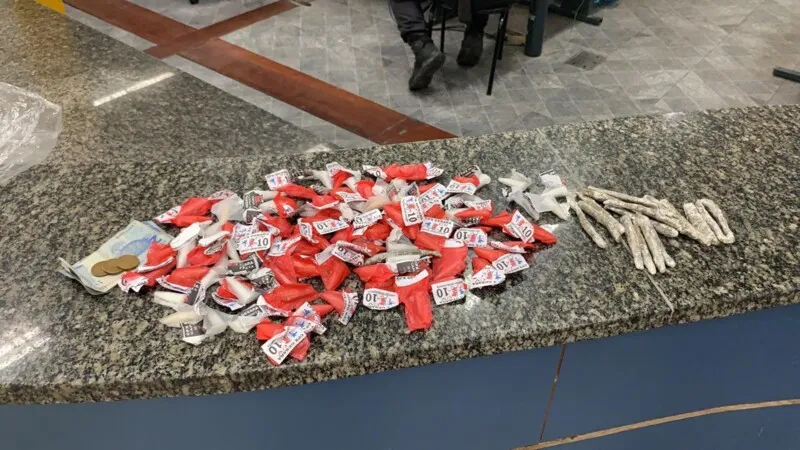 Rapaz tentou fugir dos policiais