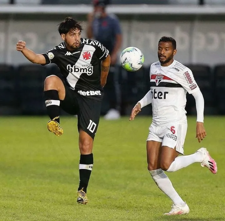 Meia não deve ficar no clube carioca