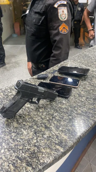 Dupla fazia roubos a sítios e carros na região