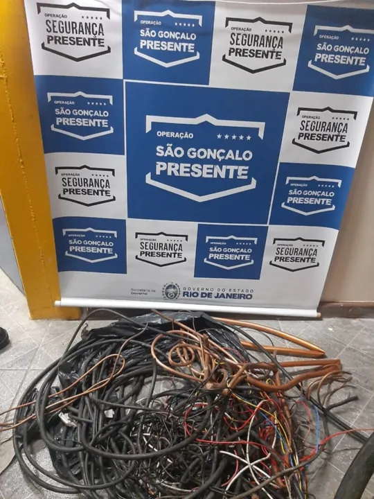 Material foi apreendido por agentes do Segurança Presente