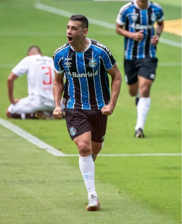 Diego Souza tem contrato até o final de 2021 com o Grêmio