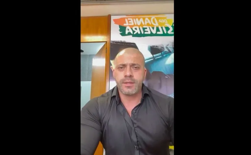 Bolsonarista Daniel Silveira chamou máscara de "focinheira ideológica"