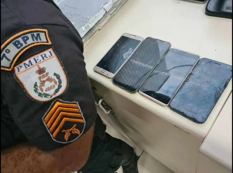 Imagem ilustrativa da imagem Homens são linchados por roubo de aparelhos celulares em São Gonçalo