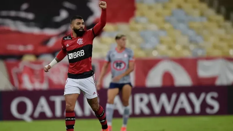 Gabigol marcou dois gols na vitória de 4 a 1 do Flamengo sobre o La Calera, nesta terça-feira (27)
