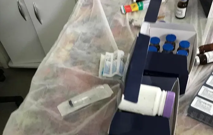 Medicamentos foram apreendidos