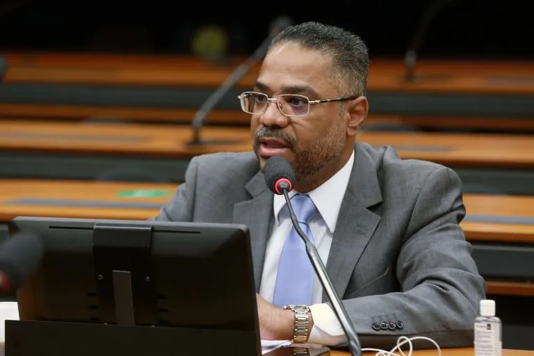 Projeto é de autoria do deputado Márcio Marinho