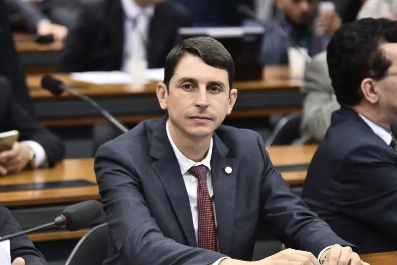 Deputado assumirá a pasta no lugar de Delmo Pinho
