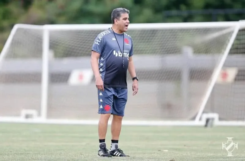 O Vasco busca a primeira vitória sob o comando de Marcelo Cabo