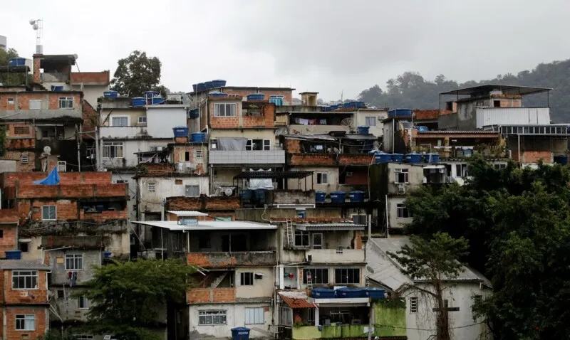Moradores de favelas sofreram com queda da renda durante a pandemia do coronavírus