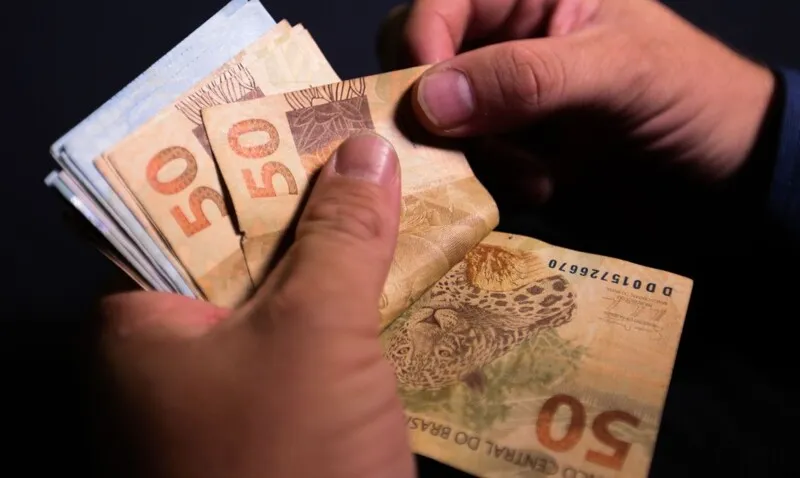 Desde abril de 2020, o número de famílias beneficiárias se mantém acima dos 14 milhões, a maior média da história do Bolsa Família.