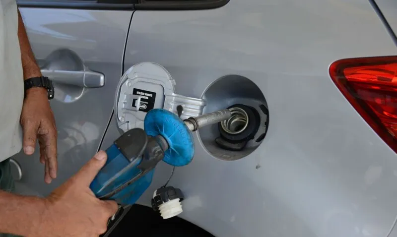 Preço da gasolina na refinaria será R$ 2,48 por litro