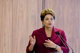 Ex-presidente foi internada na noite de ontem (24)