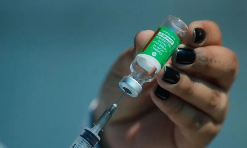 Para manter o calendário de vacinação já anunciado, será preciso receber novas doses