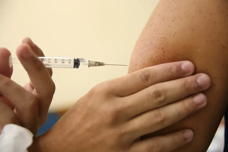 Vacinação tem avançado no estado do Rio