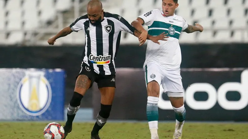 No primeiro turno, o Botafogo venceu o Coritiba por 2 a 0, no Nilton Santos