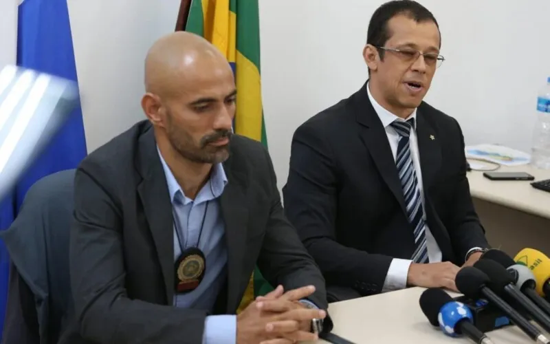 O rapaz permanece preso, à disposição da Justiça.