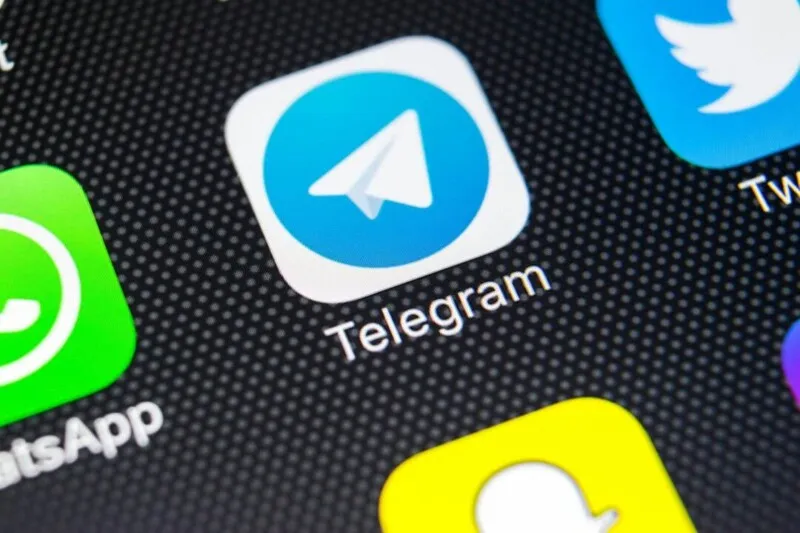 Várias redes sociais apresentaram instabilidade nesta segunda-feira (4)