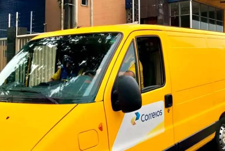 Veículo foi roubado na tarde desta terça-feira (5)
