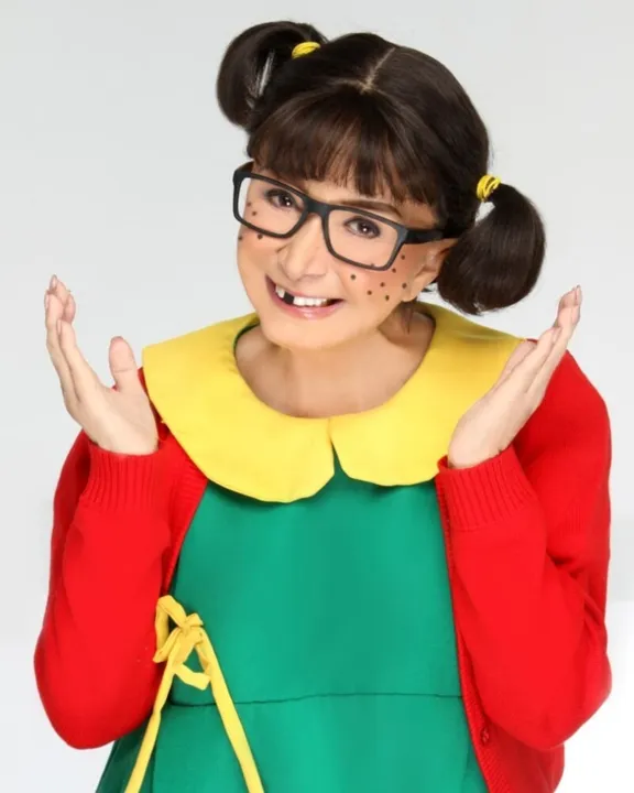 Atriz mexicana nega estar morrendo de covid-19