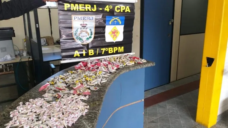 Material foi encaminhado à 73ª DP (Neves), onde o caso foi registrado