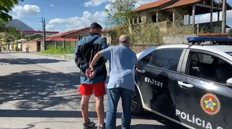 Preso foi localizado na casa de parente, em Maricá