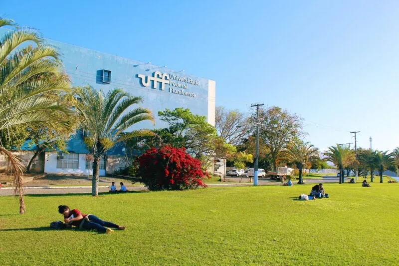 Seminário quer propor ações para apoiar mães estudantes