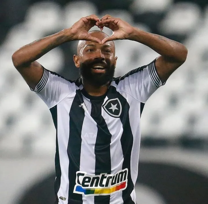 No primeiro turno, com gol de Chay, o Alvinegro bateu o time baiano por 1 a 0