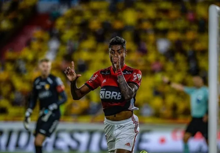 Bruno Henrique marcou quatro gols nos dois jogos da semifinal e deu a classificação ao Flamengo