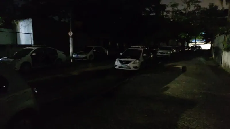 População relata insegurança devido à falta de iluminação pública na via